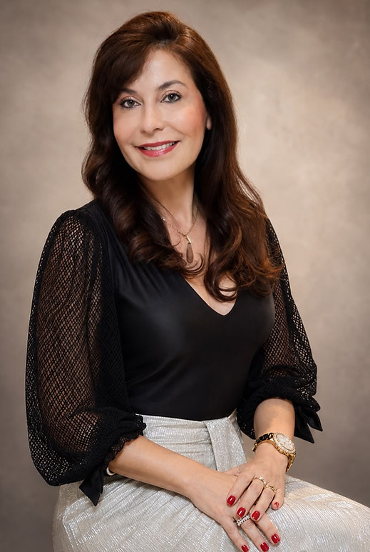 Dra. Elaine Guerra, dermatologista especializada em tricologia